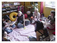 Ateliers d'éveil psychomoteur avec les mamans