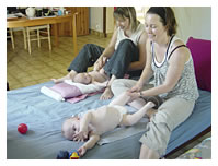 Ateliers de massage avec les mamans